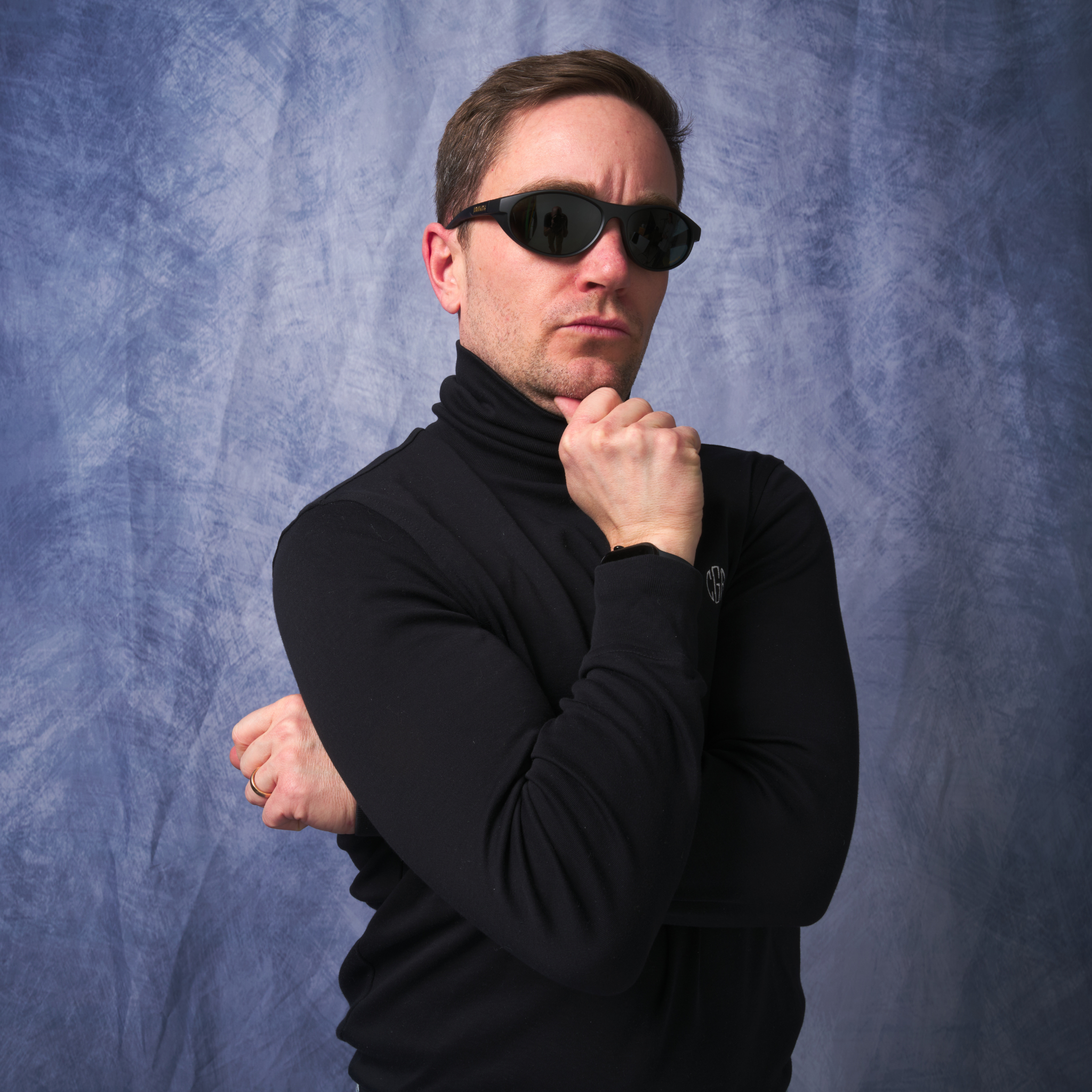 exec-altimeter-hdpv-polarized-smoke-lifestyle
